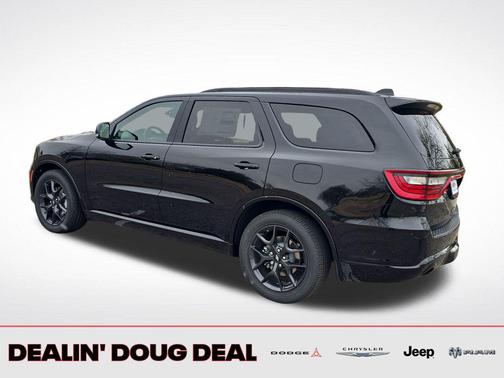 DB Black Crystal Clearcoat 2026 Dodge Durango GT Plus