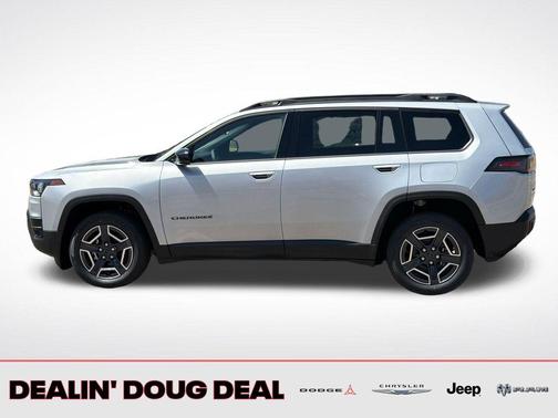 Silver Zynith Clearcoat 2026 Jeep Cherokee Limited