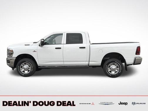 Bright White Clearcoat 2026 RAM 2500 Tradesman Crew Cab 4x4 6'4' Box
