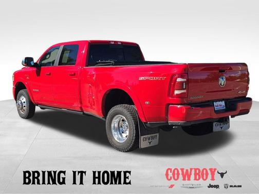 2022 RAM 3500 Laramie Crew Cab 4x4 8' Box