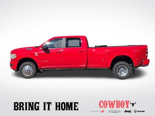 2022 RAM 3500 Laramie Crew Cab 4x4 8' Box