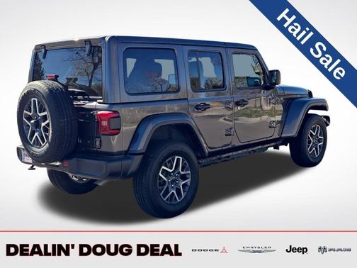2025 Jeep Wrangler 4-Door Sahara 4x4