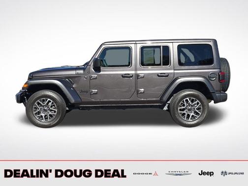 2025 Jeep Wrangler 4-Door Sahara 4x4