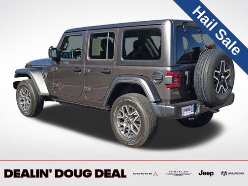 2025 Jeep Wrangler 4-Door Sahara 4x4