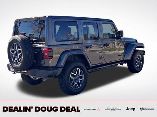 2025 Jeep Wrangler 4-Door Sahara 4x4