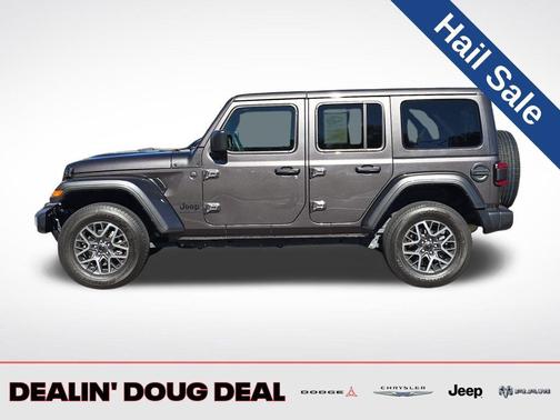 2025 Jeep Wrangler 4-Door Sahara 4x4