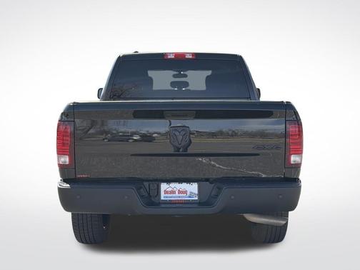 2024 RAM 1500 Classic Warlock Crew Cab 4x4 5'7' Box