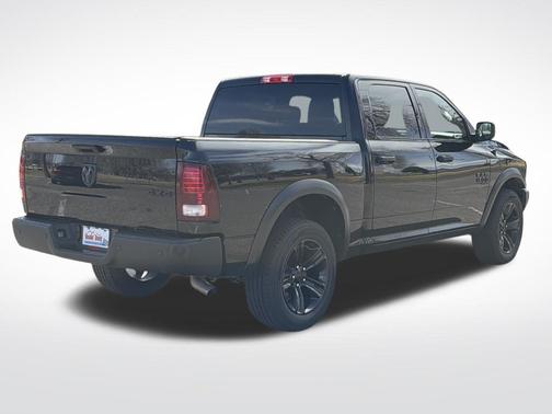 2024 RAM 1500 Classic Warlock Crew Cab 4x4 5'7' Box