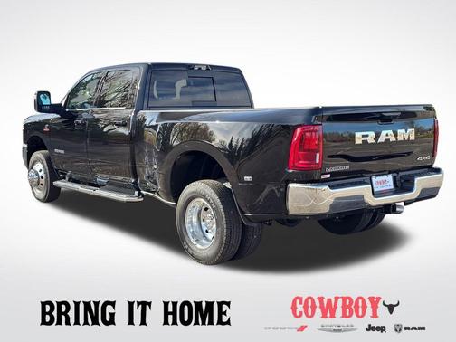 2026 RAM 3500 Laramie Crew Cab 4x4 8' Box