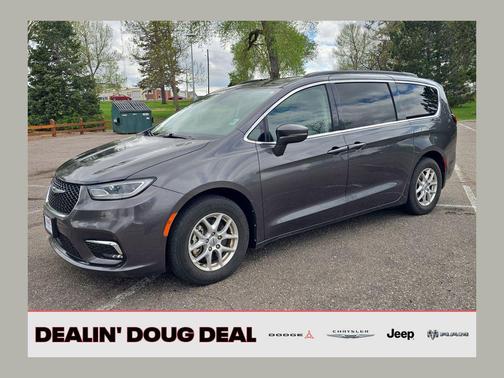 Granite Crystal Metallic Clearcoat 2022 Chrysler Pacifica Touring L