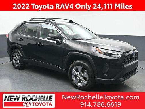 2022 Toyota RAV4 Hybrid XLE
