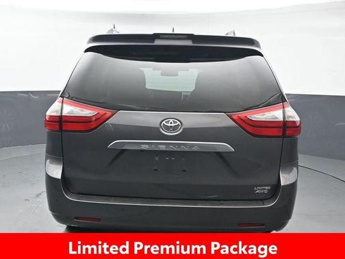 2018 Toyota Sienna Limited Premium