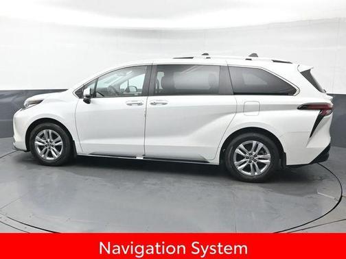 2023 Toyota Sienna Limited