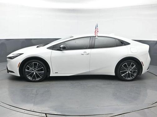 2024 Toyota Prius XLE