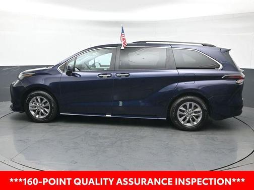 2023 Toyota Sienna XLE 7 Passenger
