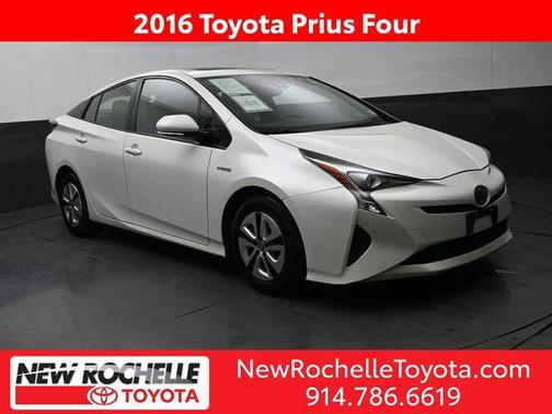 2016 Toyota Prius Four