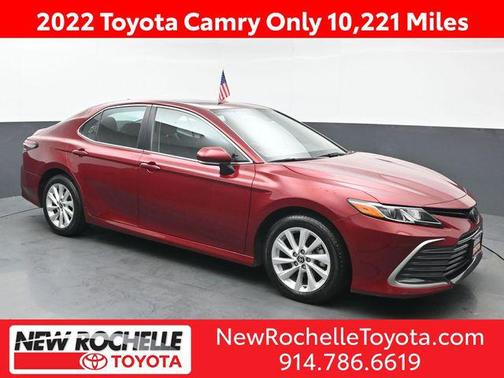 2022 Toyota Camry LE