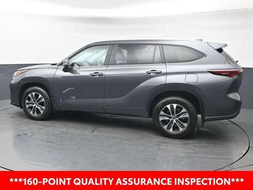 2025 Toyota Highlander XLE