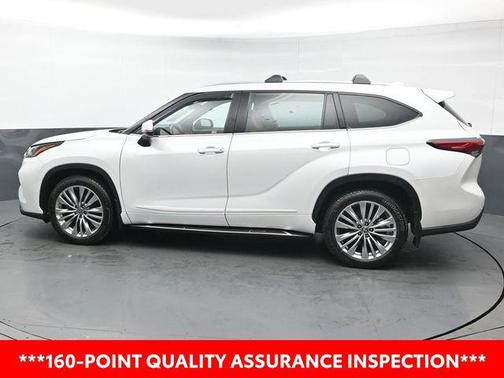 2023 Toyota Highlander Platinum