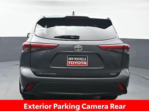 2022 Toyota Highlander L