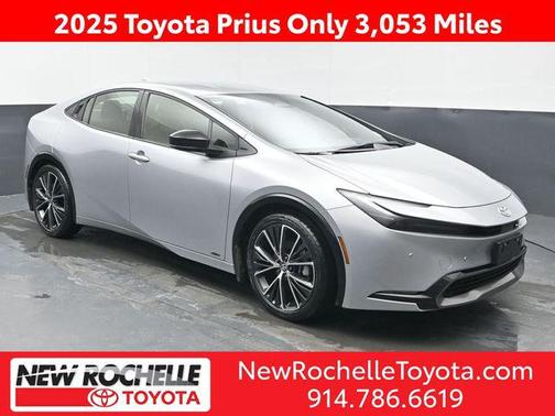 2025 Toyota Prius XLE