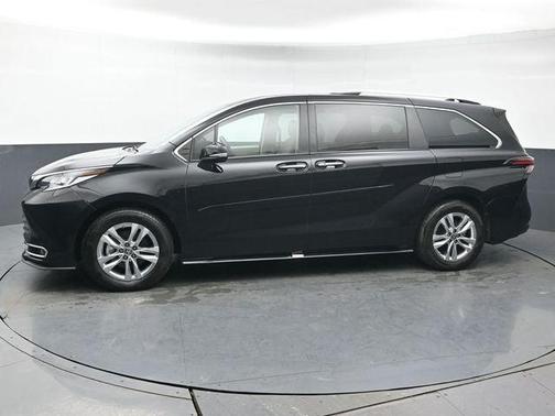 2024 Toyota Sienna Limited
