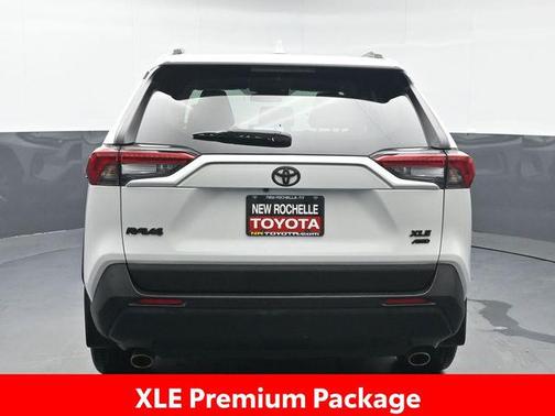Wind Chill Pearl 2023 Toyota RAV4 XLE Premium
