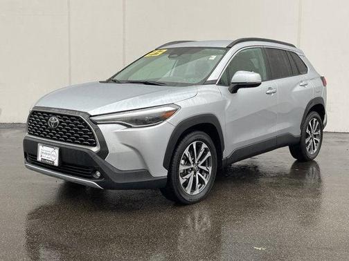 2023 Toyota Corolla Cross XLE