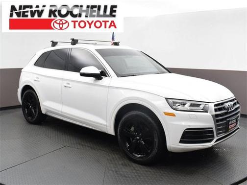 Photo 1 of 60 of 2018 Audi Q5 2.0T Premium Plus