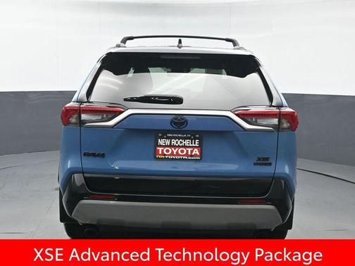 2023 Toyota RAV4 Hybrid SE