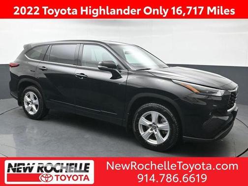 2022 Toyota Highlander LE