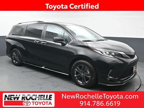 2024 Toyota Sienna XSE 7 Passenger