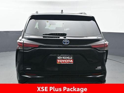2024 Toyota Sienna XSE 7 Passenger