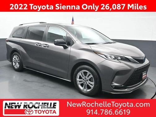 2022 Toyota Sienna XSE 7 Passenger