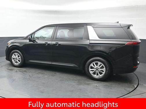 2023 Kia Carnival LX