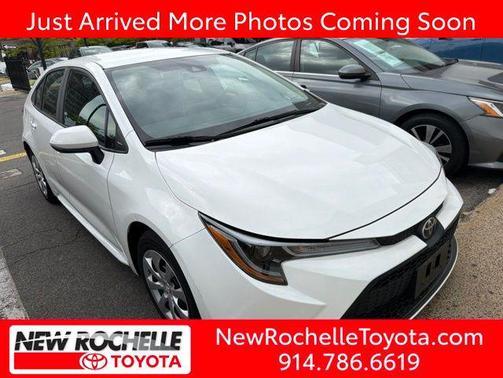 Super White 2020 Toyota Corolla LE