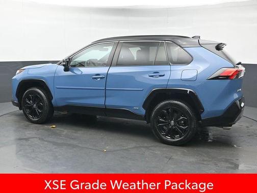 2023 Toyota RAV4 Hybrid SE