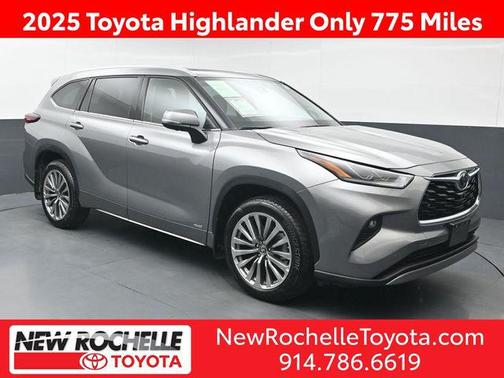 2025 Toyota Highlander Hybrid Limited