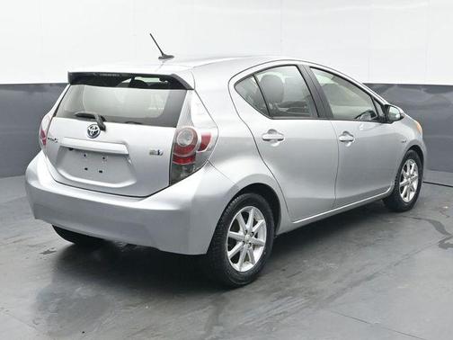 2013 Toyota Prius c Three
