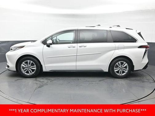 2023 Toyota Sienna Limited 7-Passenger