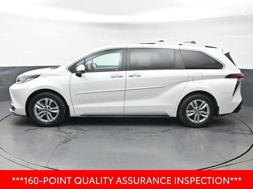 2023 Toyota Sienna Limited 7-Passenger