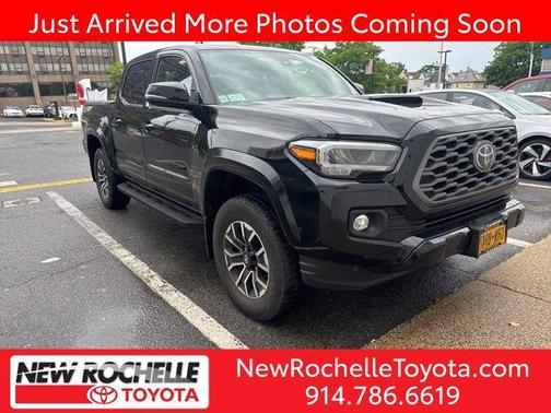 Black 2023 Toyota Tacoma TRD Sport