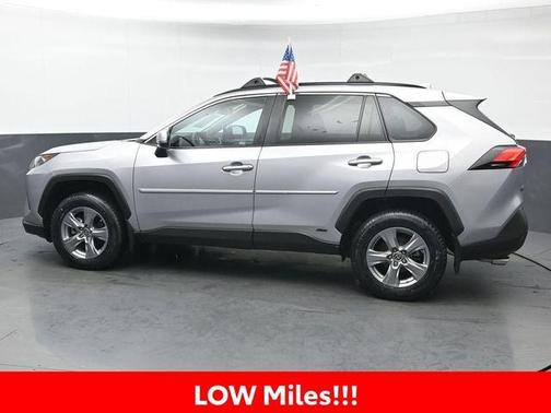 2022 Toyota RAV4 Hybrid LE