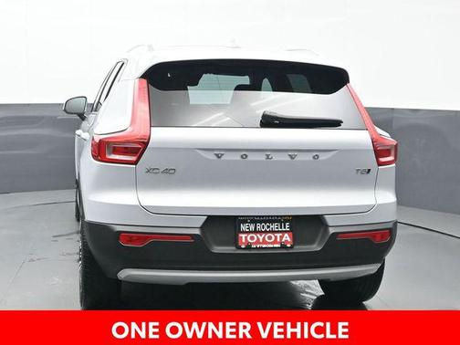 2022 Volvo XC40 T5 Inscription