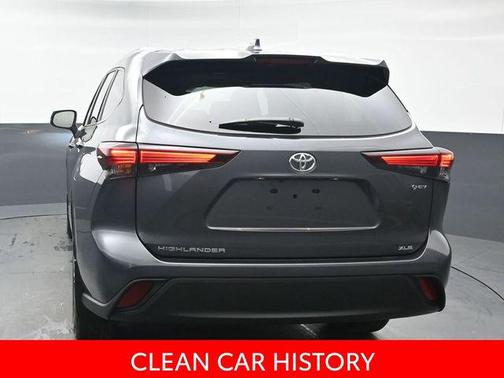 2025 Toyota Highlander Hybrid XLE