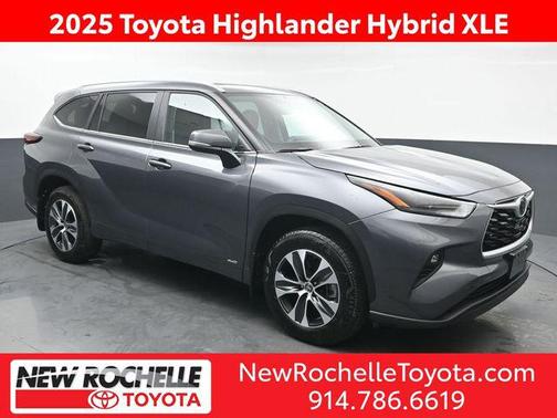 2025 Toyota Highlander Hybrid XLE