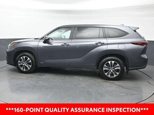 2025 Toyota Highlander Hybrid XLE