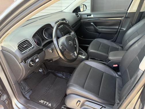 2013 Volkswagen Jetta SportWagen TDI
