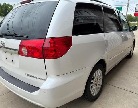 2007 Toyota Sienna XLE