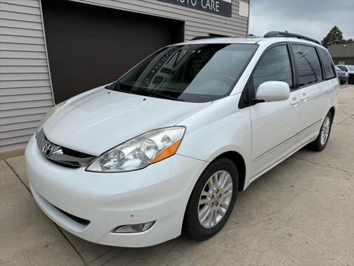2007 Toyota Sienna XLE